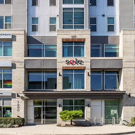Corner Nest - Luxury Brand New Top Floor 2Bedroom Condo Kelowna Extérieur photo