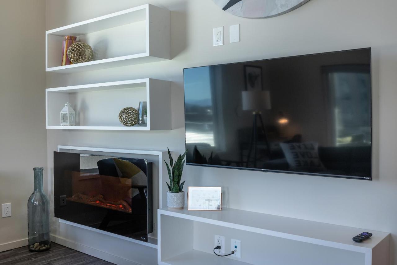 Corner Nest - Luxury Brand New Top Floor 2Bedroom Condo Kelowna Extérieur photo