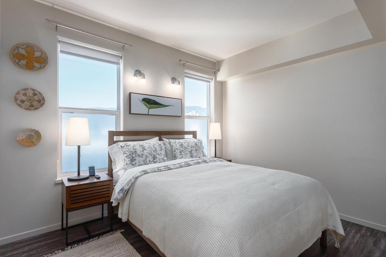 Corner Nest - Luxury Brand New Top Floor 2Bedroom Condo Kelowna Extérieur photo