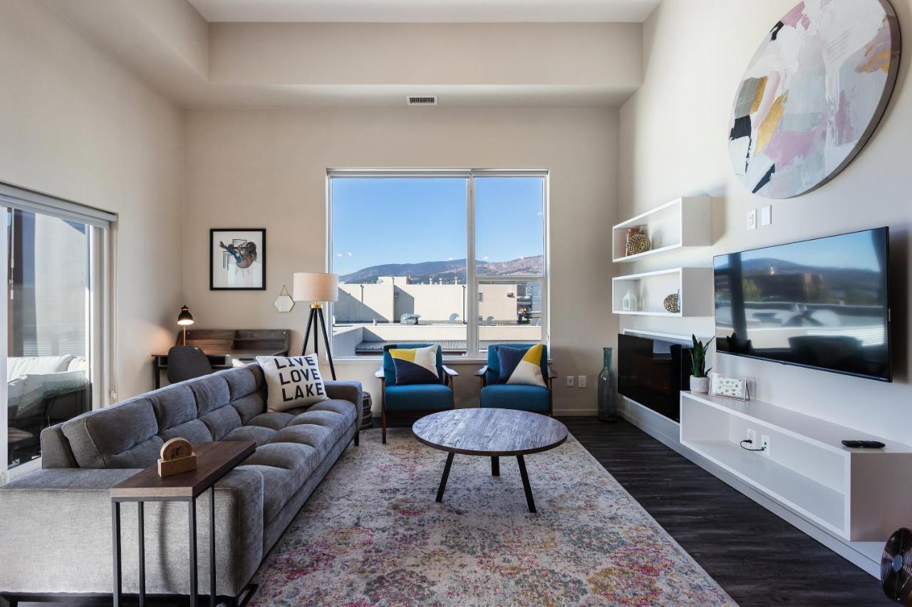 Corner Nest - Luxury Brand New Top Floor 2Bedroom Condo Kelowna Extérieur photo